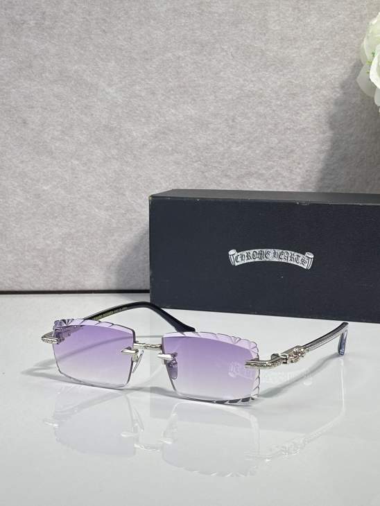 Picture of Chrome Hearts Sunglasses _SKUfw80915197fw